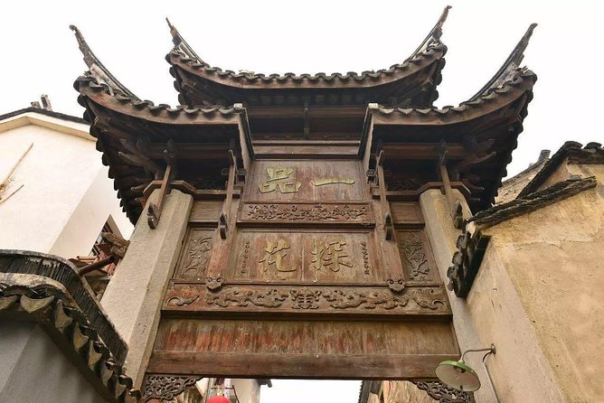 Private Suzhou Hiking Tour With Luxiang Ancient Village by Taihu Lake - Accessibility Information