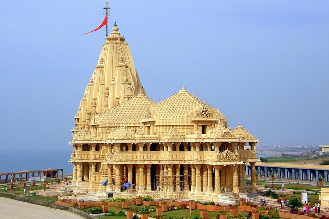 Taj Mahal & Mathura Overnight Shopping Tour - Booking Information