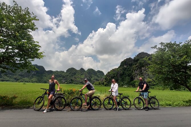 Bich Dong Trang An Day Tour: Cycling, Boating &Local Family Visit - Accessibility and Participation
