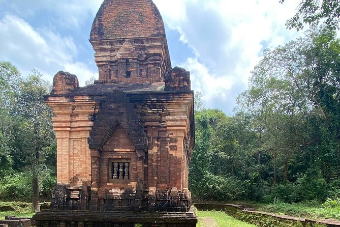 Deluxe Small Group Tour: My Son Holyland & Hoi An River Cruise - Tour Operator Details