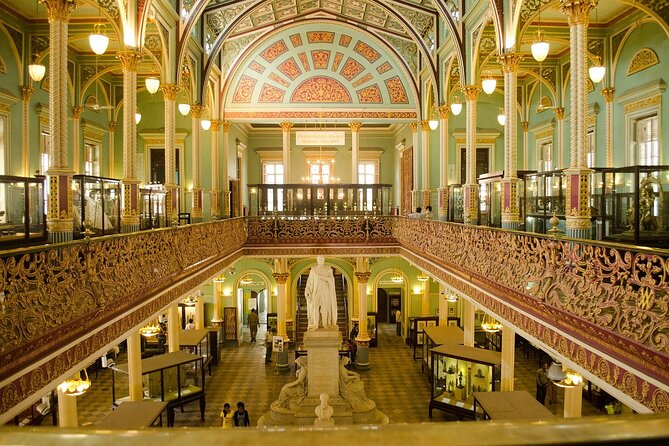 Mumbai : Must-See Walking Tour With A Guide - The Sum Up