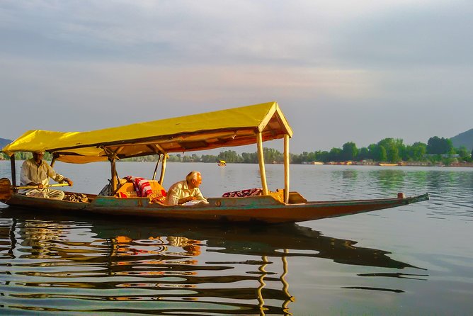 Srinagar- Transfers+Hotel+Sightseeing - Additional Booking Information
