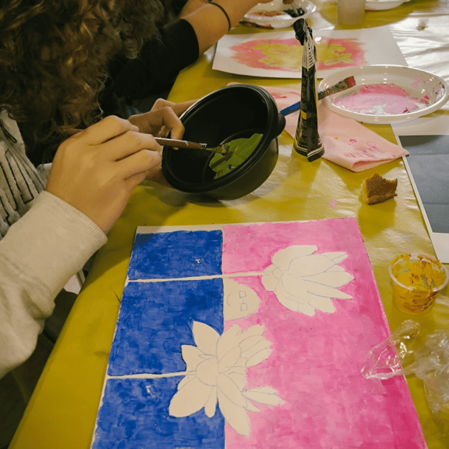 Acrylic Painting Workshop: Amazing Group Experience in Porto