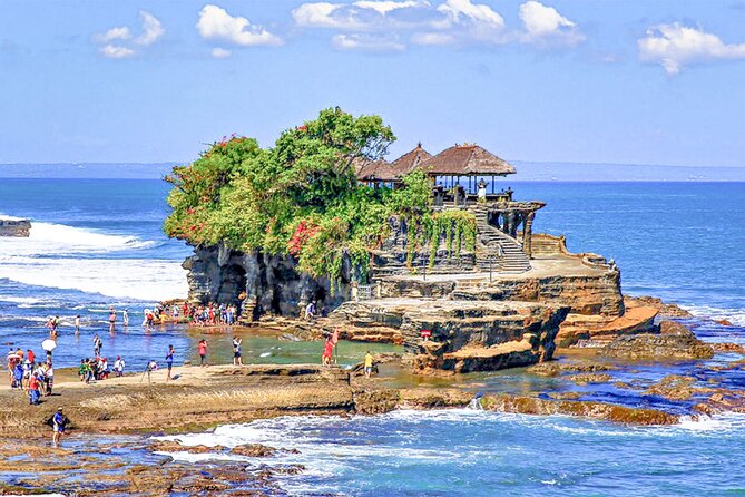 All Inclusive Tour to Tanah Lot Temple and Monkey Forest - Monkey Forest Exploration