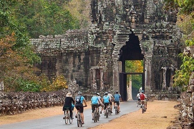 Angkor Wat & Bayon: the Smiling Temple Bike Tour - Good To Know