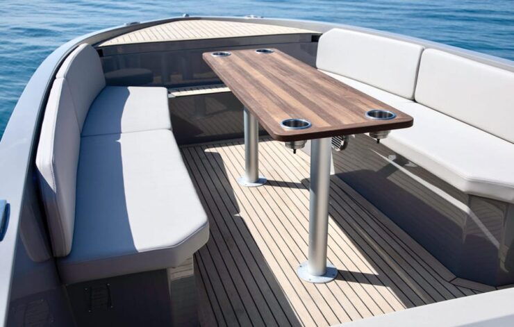 Boat Rental in Santa Maria Di Leuca · Mana 23 (2024) - Good To Know