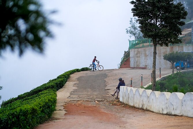 Cycling to Lipton Seat From Haputale - Good To Know