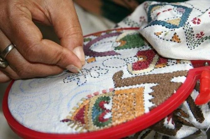 Discover Kantha Stitch Painting In Kolkata With Lunch - Good To Know