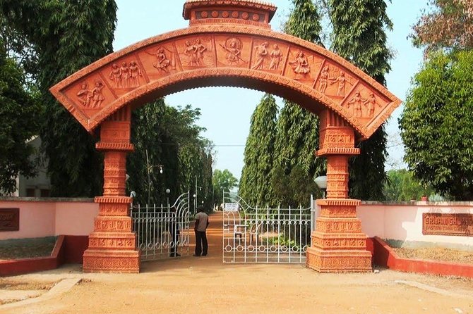 Explore Shantiniketan From Kolkata With Lunch - Good To Know