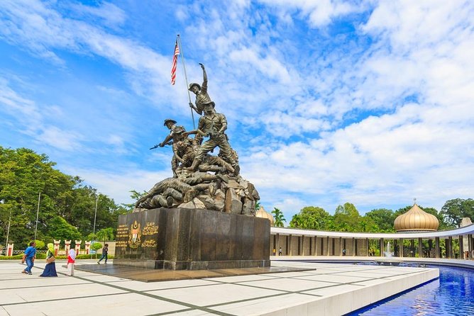 Guided 11 Top Attractions: Kuala Lumpur Half-day City Tour - Kuala Lumpur Tower Observation Deck