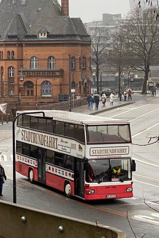Hamburg: 1-Hour Sightseeing Bus Tour With Live Guide
