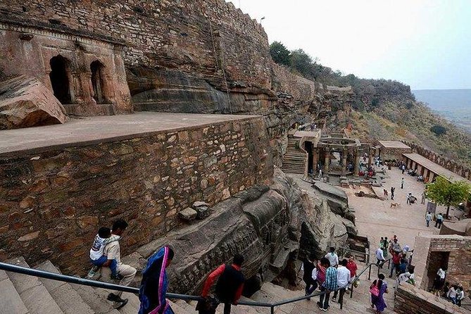 Invincible Kalinjar Fort Tour From Khazuraho - Good To Know