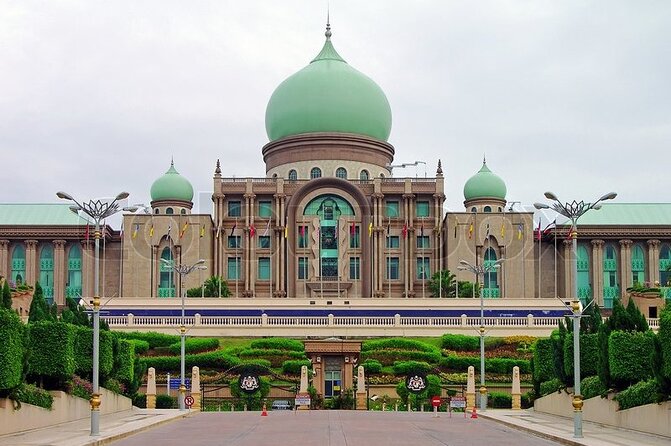 Kuala Lumpur Airport Arrival Transfer En-route Putrajaya Photo Stop - Good To Know