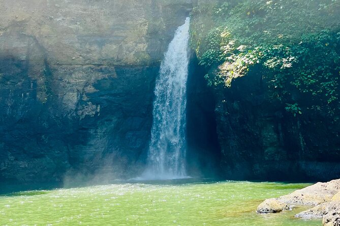 Manila Day Tour in Pagsanjan Waterfalls and Hidden Valley