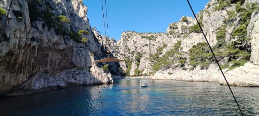 Marseille: Boat Rental for a Unique Day in the Calanques