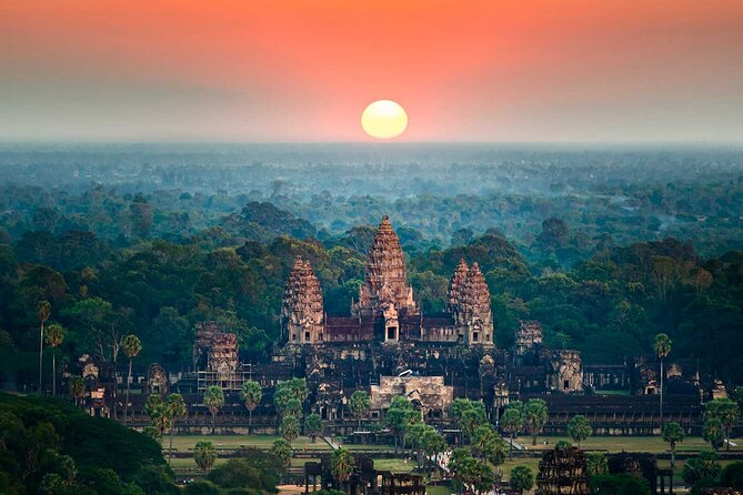 One Day Private Exploration With an Expert the Wonders of Angkor - Tour Overview