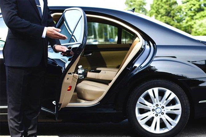 Pickup Hotel Jakarta Area to Airport ( Private Service ) - Good To Know