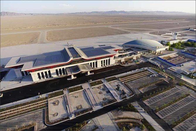 Private Airport Transfer: Dunhuang Airport (DNH) to Dunhuang Hotel