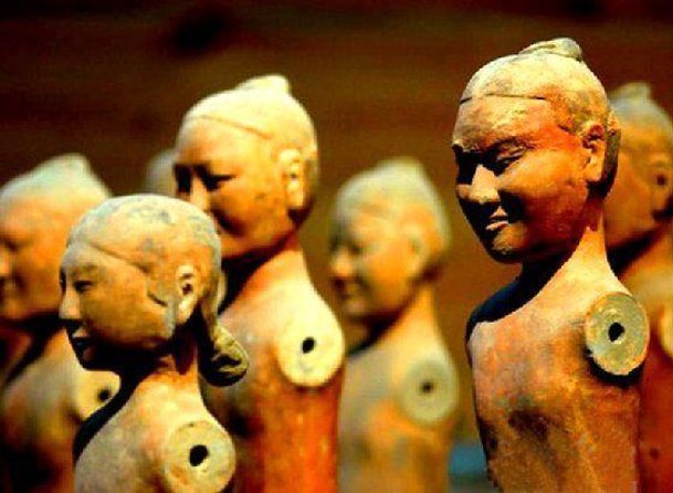 Private Customizable Day Tour of Jingdi Emperors Tomb With Entrance Ticket - Good To Know