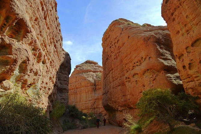 Private Hiking Tour: Pingshanhu Grand Canyon and the Horse Hoof Temple Grottoes - Good To Know