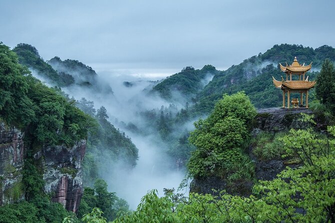Private Huangshan Day Tour With Qiyun Mountain and Hui Culture Experience - Good To Know