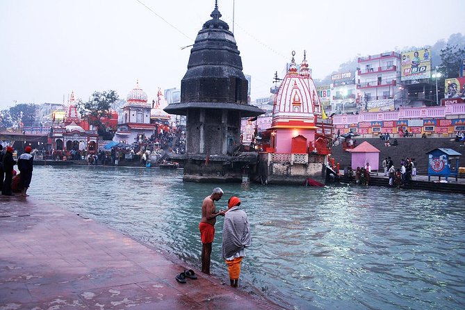 Private Transfers Delhi To Dehradun Drop