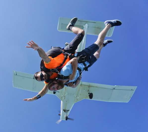 Reggio Emilia: Tandem Skydiving Experience - Experience Overview