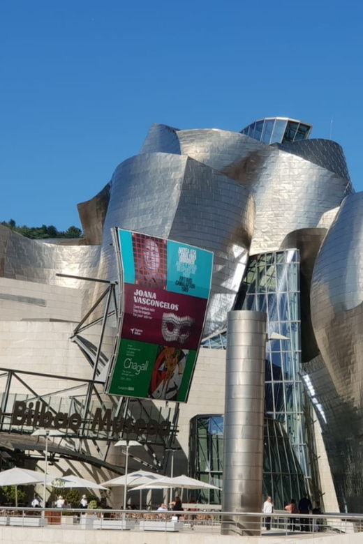 SKIP-THE-LINE BILBAO GUGGENHEIM MUSEUM SMALL GROUP TOUR