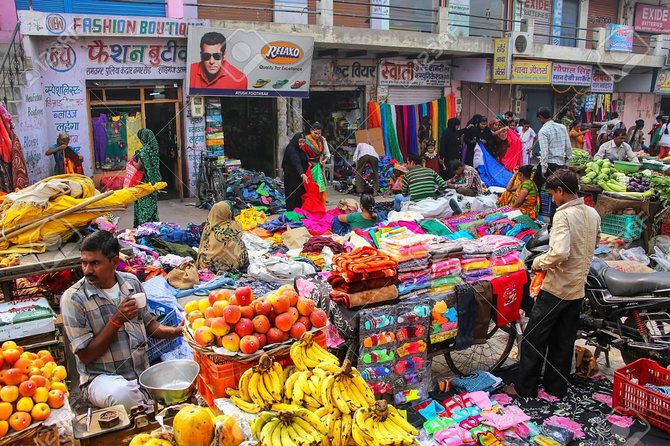 Street Shopping in Agra - Good To Know