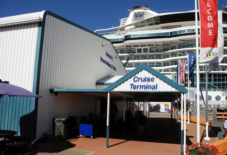 To/ From London Gatwick Airport to Harwich Cruise Port - Service Overview