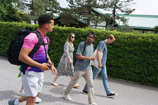 Tokyo: Imperial Palace // A Walk Through Japanese History - Historical Significance of the Imperial Palace