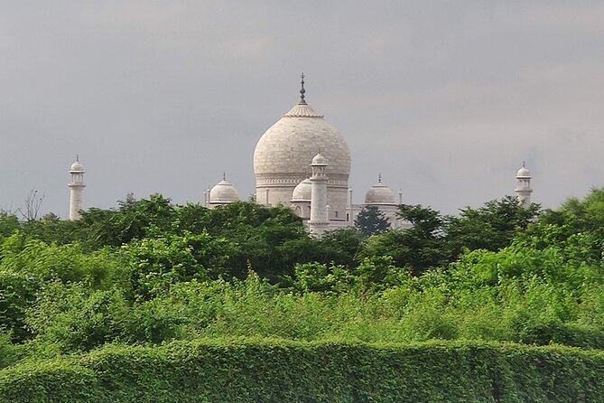 Turn Up For A Visit To Taj Mahal And Unexplored Marvellous Monuments - Good To Know