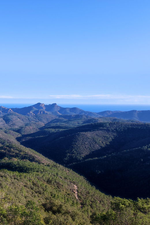 Unforgettable Hike in the Esterel Massif - Overview of the Esterel Massif