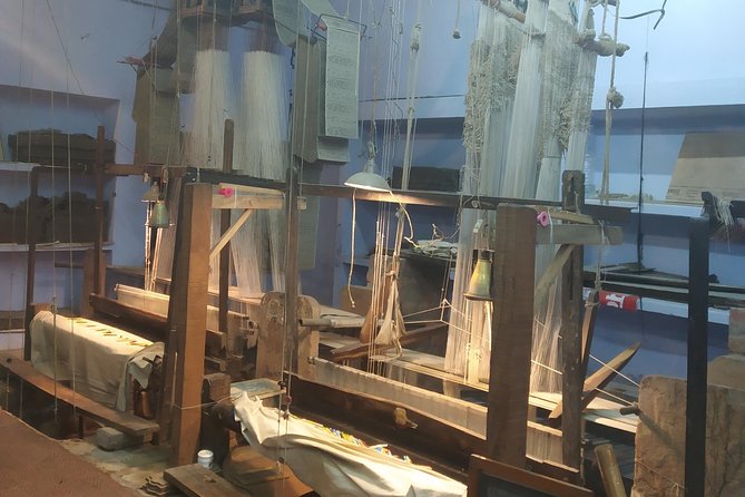 Weavers Area Walk - a Walking Tour in Varanasi to Understand Age Old Dying Art. - Good To Know