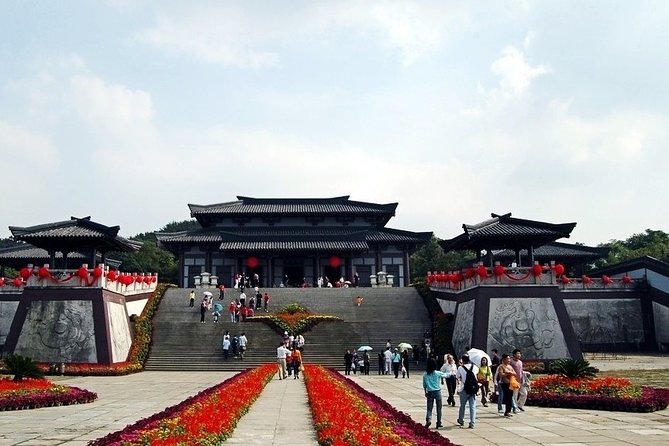 Wuxi Sanguo City Self-Guided Tour With Private Transfer Service - Good To Know