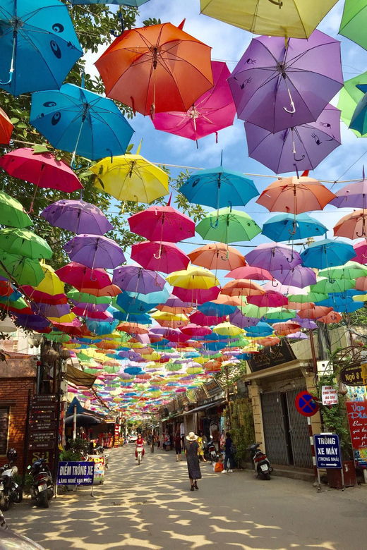 1 Day Private Guided Tour: Traditional Villages in Hanoi