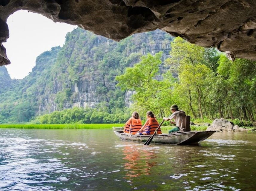 2 Days : Ninh Binh Landscapes – Ha Long Bay Cruise – Ha Noi