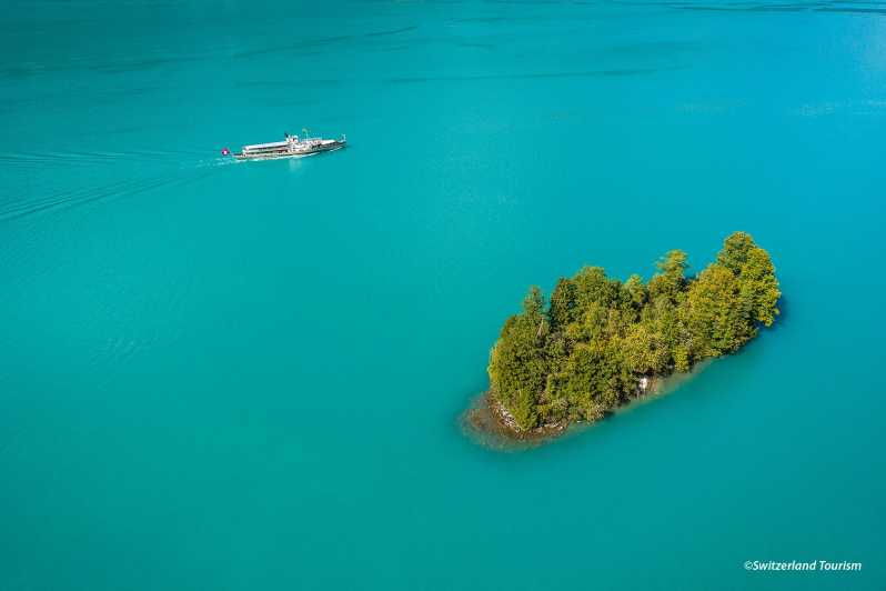 A Day at Lake Brienz and Lauterbrunnen Tour From Zurich