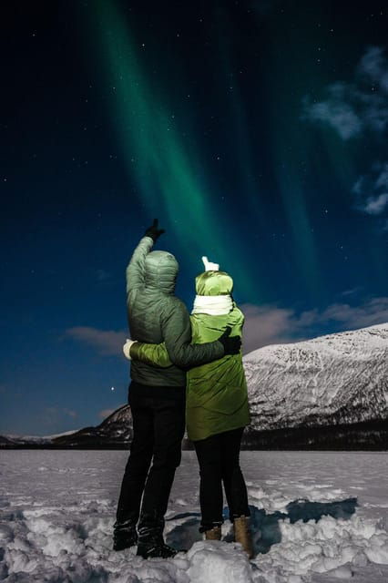 Aurora With Campfire – Boukersen Heim Guests Only