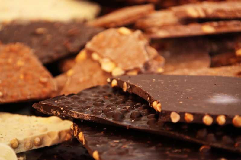 Barcelona: Sweet Tasting & Culture Group Walking Tour