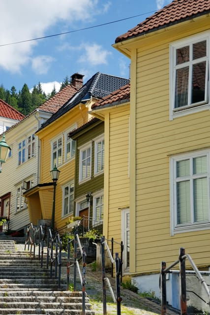 Bergen: Private Tour in Your Own Language
