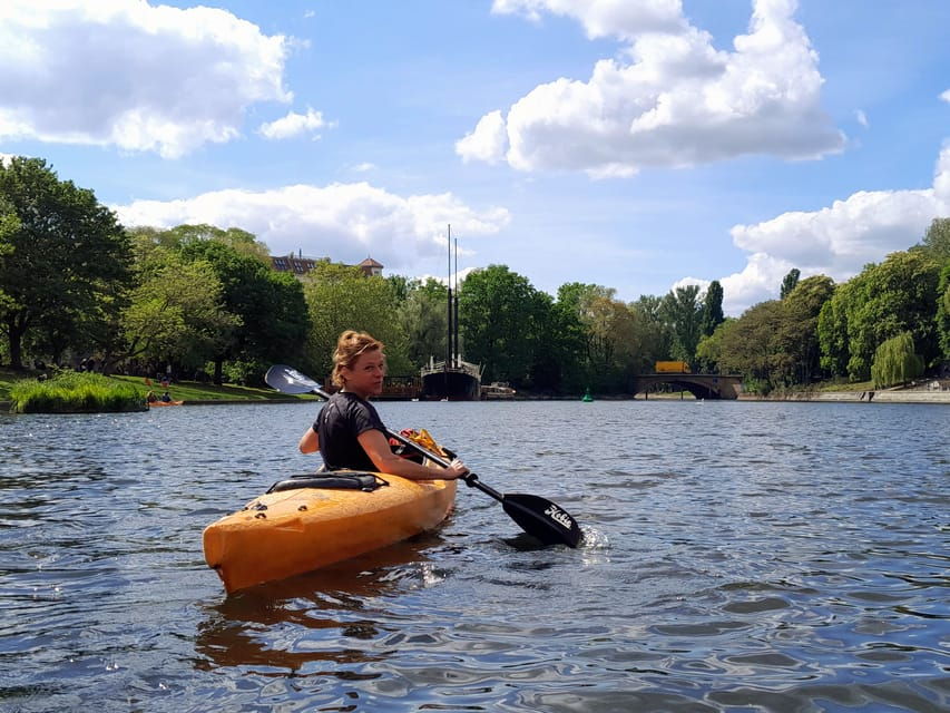 Berlin: Kayaking Tour Through East Berlin - Itinerary Highlights