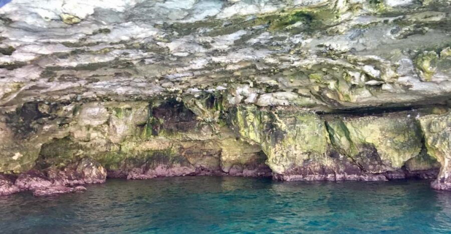 Boat Tour Among Caves and Aperitif