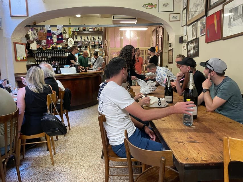 Bologna: Walking Food Tour and Highlights With a Local Guide