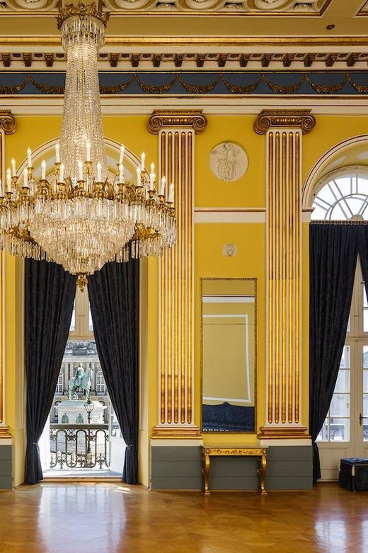 Copenhagen: Amalienborg Palace Museum Entry Ticket - Museum Highlights