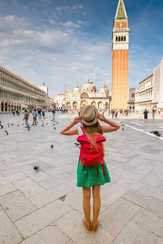 Doges Palace Entry With Venice City Walking Tour With an APP - Tour Overview and Pricing