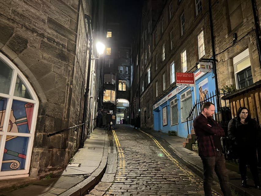 Edinburgh: Ghost and Dark Side of the City Walking Tour