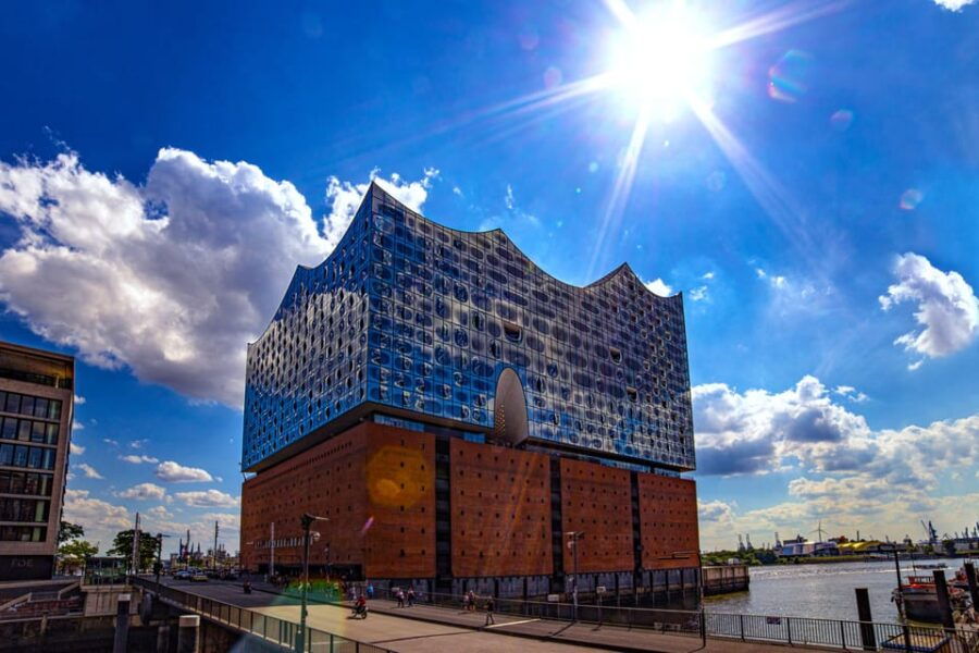 Elbphilharmonie Tour Including Plaza & Surroundings