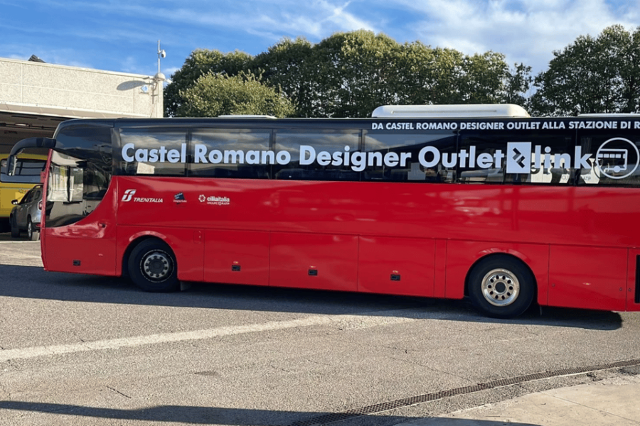 Florence: Train & Bus From/To Castel Romano Outlet