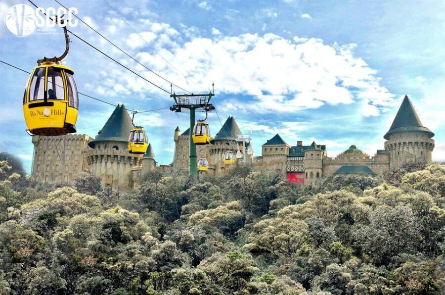 From Da Nang: Ba Na Hills Golden Bridge Private Tour & Lunch